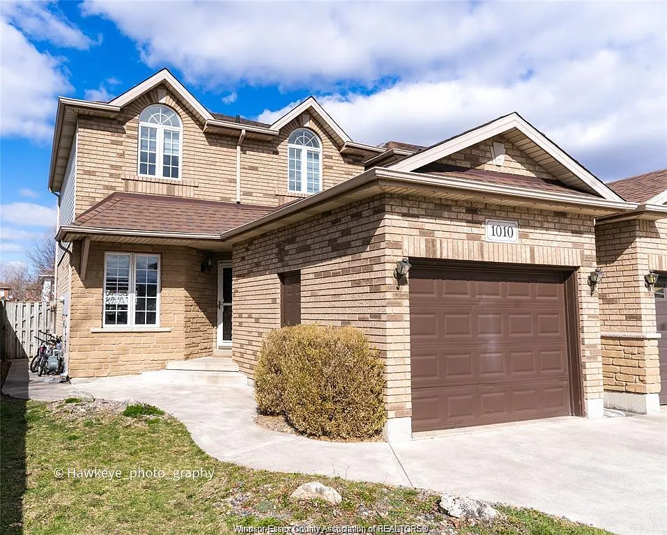 4 bed, 1.5 bath, $2,400 — Photo 1