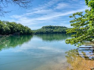 Lakeside Rd, Eureka Springs, AR 72631