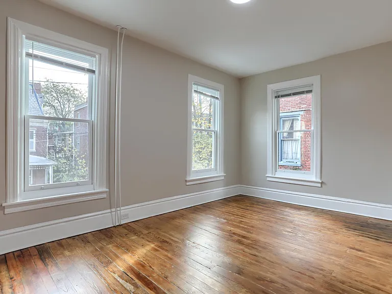 1526 Green St #2 — Photo 15
