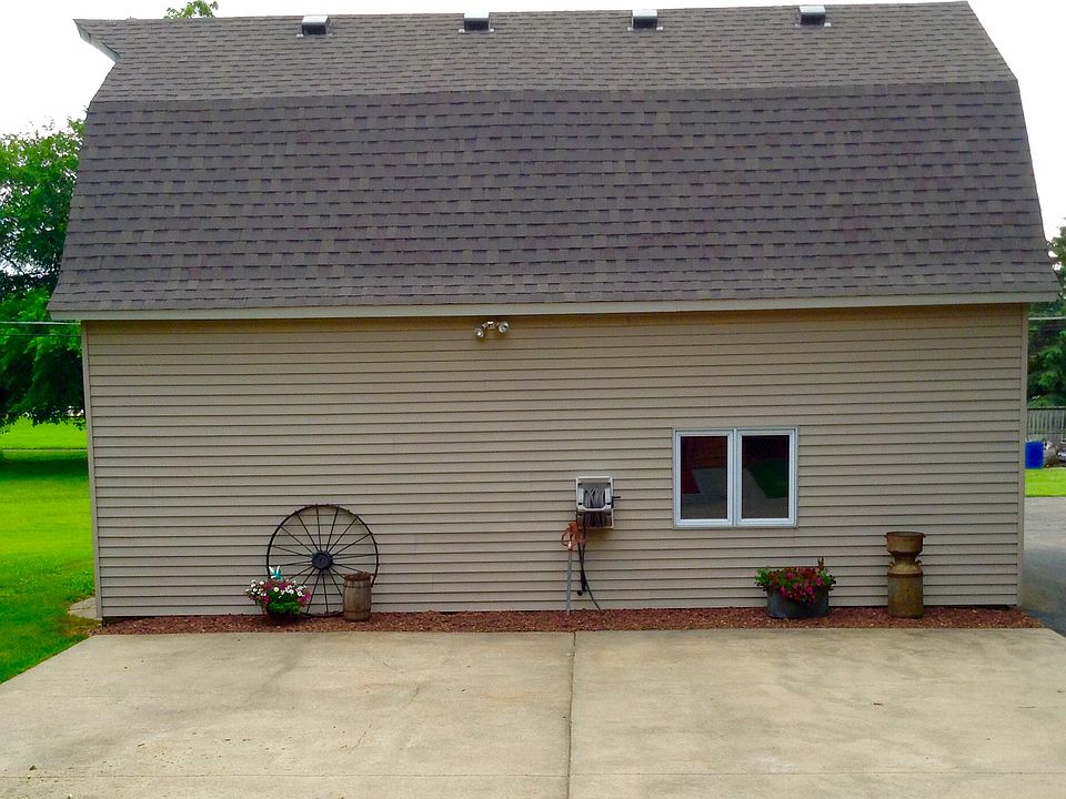 Historical two level barn