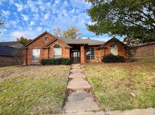 1513 Columbus Dr, Rowlett, TX 75089