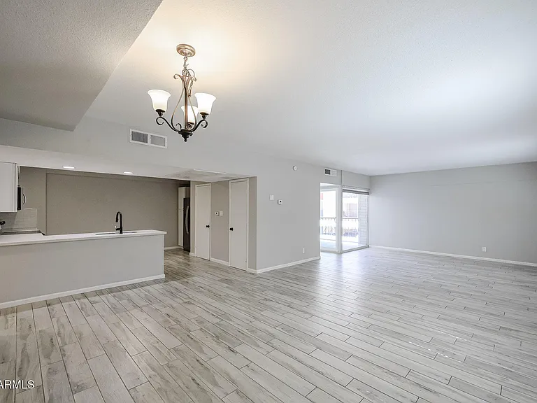 351 E Thomas Rd #D201 — Photo 13