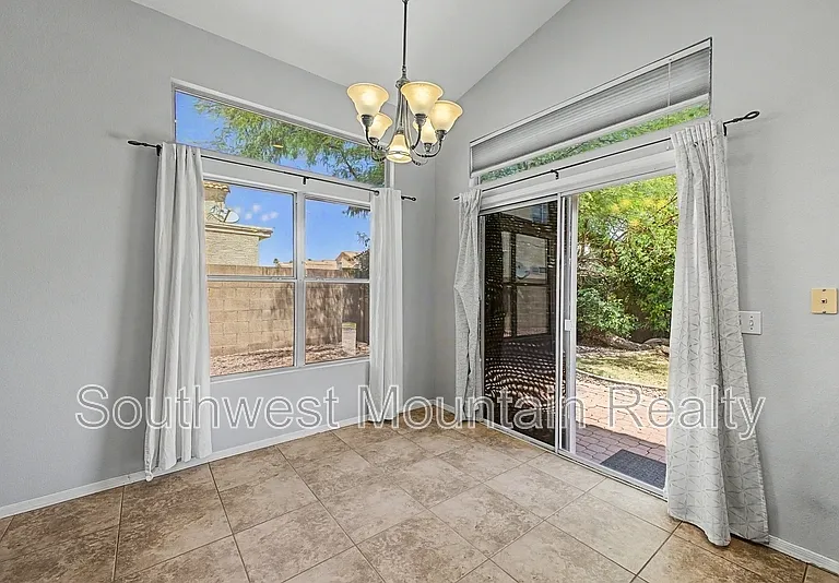 649 S Banning — Photo 11