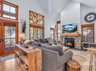 61 Golden Bar Ct, Donnelly, ID 83615