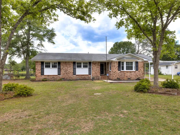 4136 N Lake Cherryvale Dr, Sumter, SC 29154