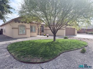 33 Holly Loop, Roswell, NM 88201