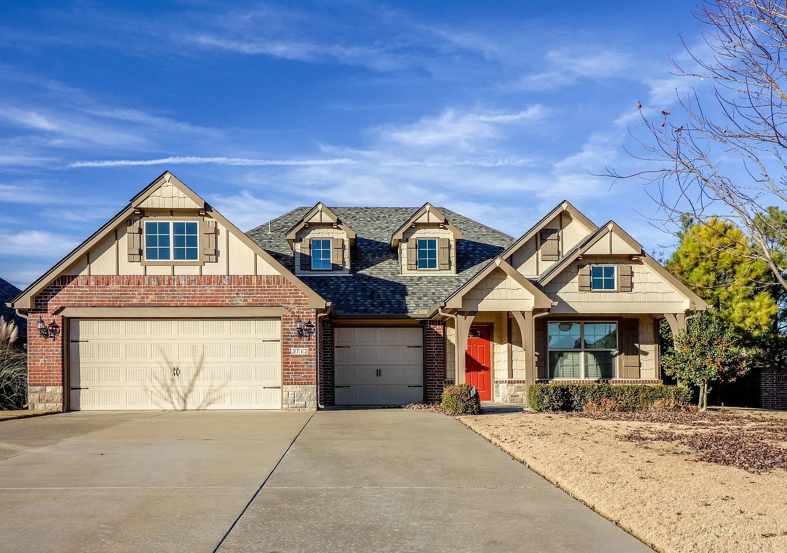 Beautiful 3 Bedroom House With Office In Jenks School District! — Photo 4