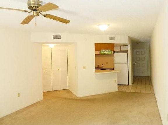 3rd image of 8245 Lake Dr APT 303