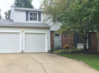 713 Poplar Dr, Brunswick, OH 44212