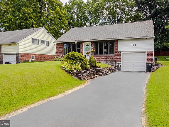2nd image of 322 Windsor Park Ln