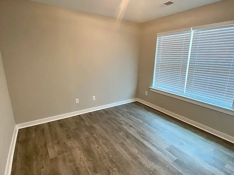 240 Creek Run Way — Photo 10