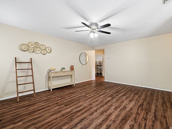 5th image of 9982 MISTY PLAIN DR