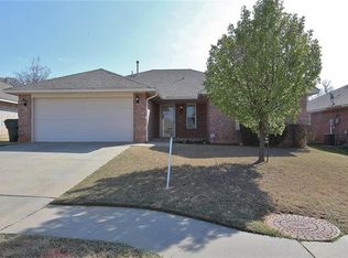 2336 Apple Way, Midwest City, OK 73130