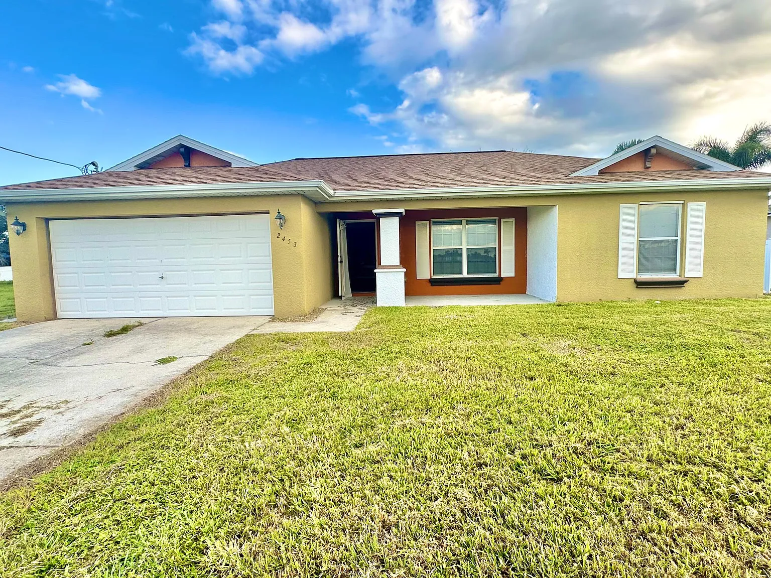 3 bed, 1574 sqft, $2,300 — Photo 1