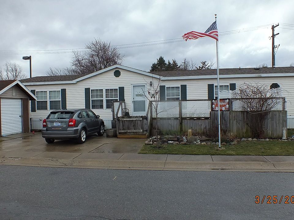 1st image of 327 Swan Creek Dr