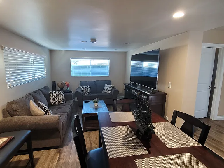 1207 N Fries Ave #B — Photo 21