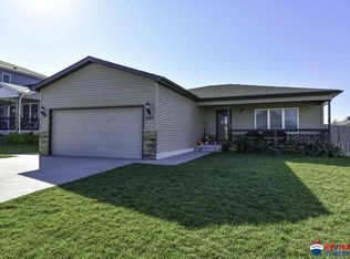 203 W 9th St, Hickman, NE 68372