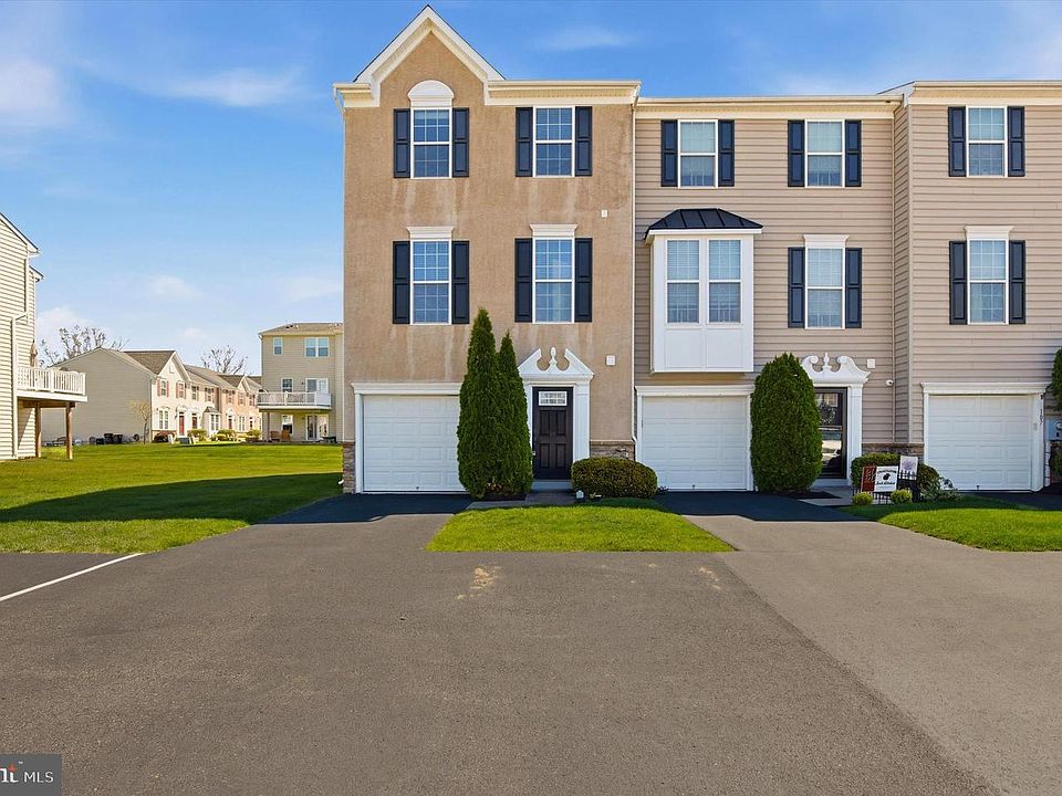 1st image of 111 Sandpiper Ct