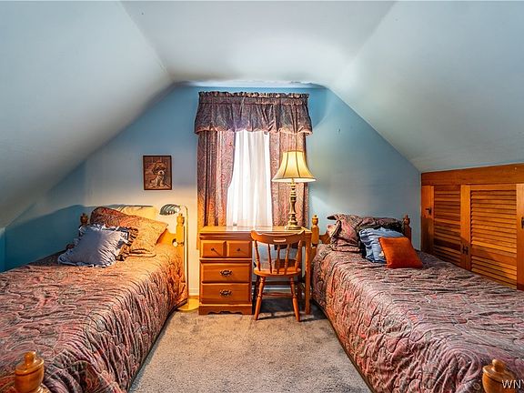 2nd image of 91 Rosary Blvd