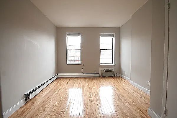 1st image of 25 Clinton St APT 501