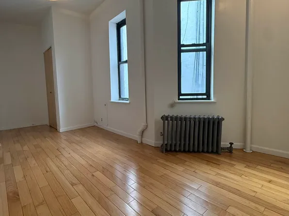 628 East 11th Street image 1 of 8