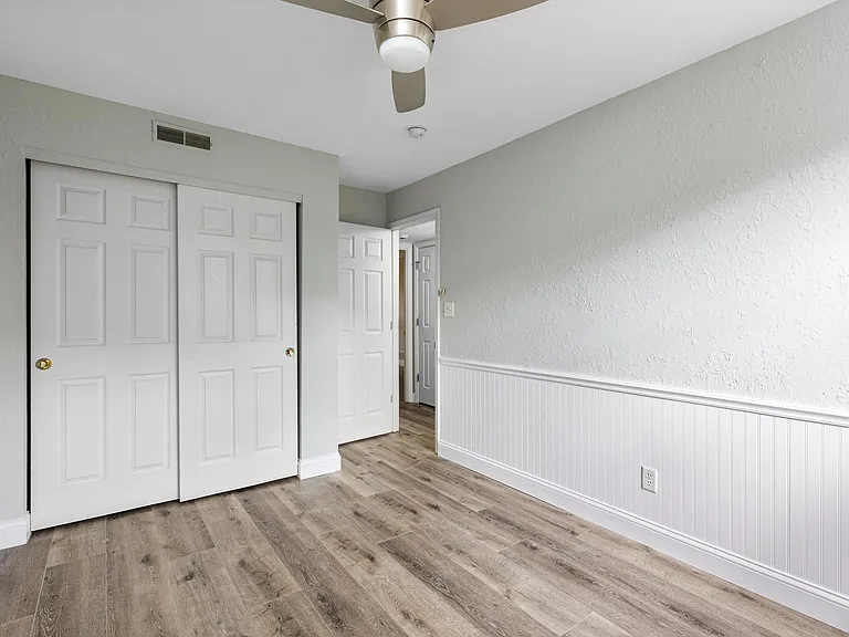 1968 Greenglen Dr #101 — Photo 14
