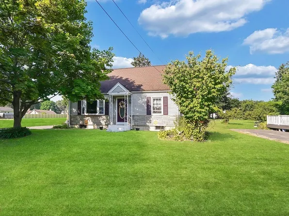 54 W Orchard St, Ludlow, MA 01056