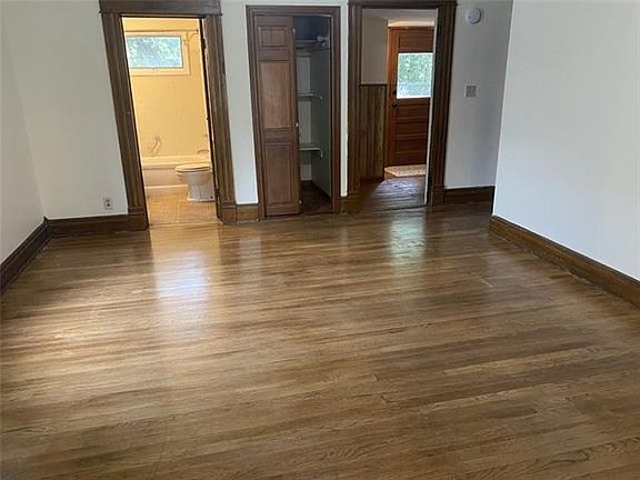 5th image of 3312 Sacramento St