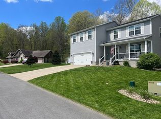 117 Valley Forge Cir, Fairmont, WV 26554