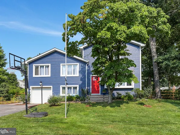 321 Walnut Ln, Princeton, NJ 08540
