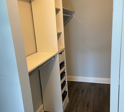 4th image of 1181 Somerset Cir S