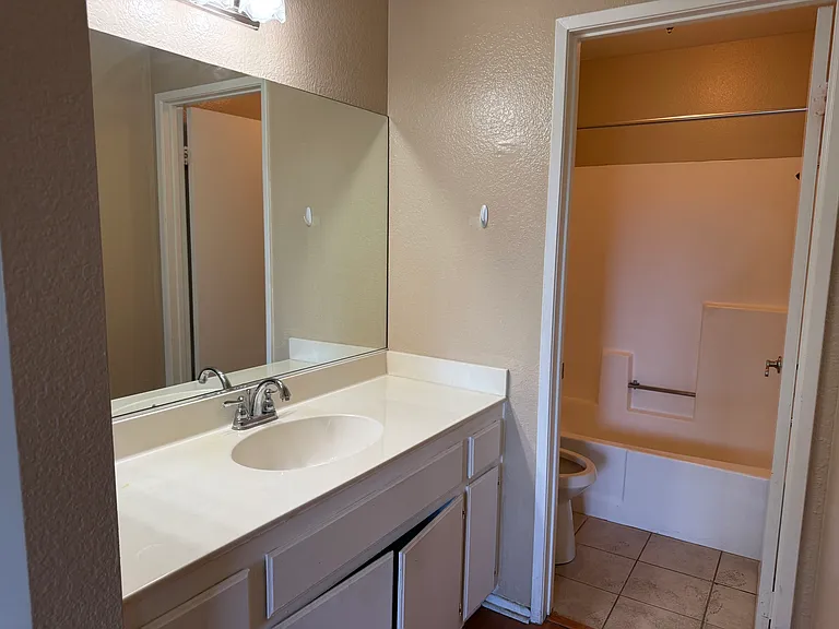 1309 W Mission Blvd #46 — Photo 4