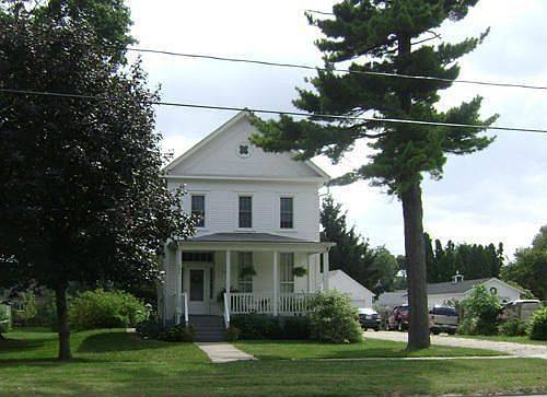 1st image of 408 E Main St