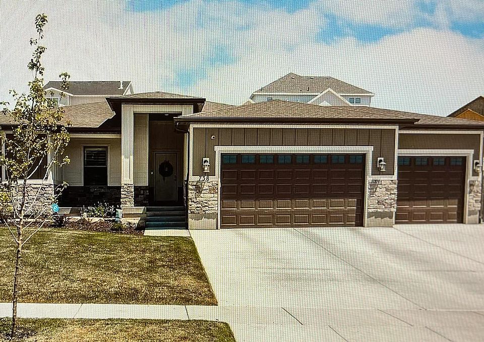 1st image of 738 N Rolling Hills Dr E