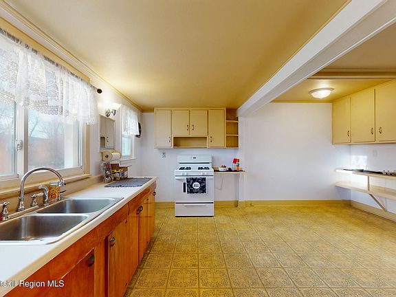 2nd image of 50 Kings Road