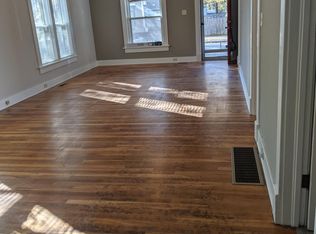 504 N High St, Newton, KS 67114