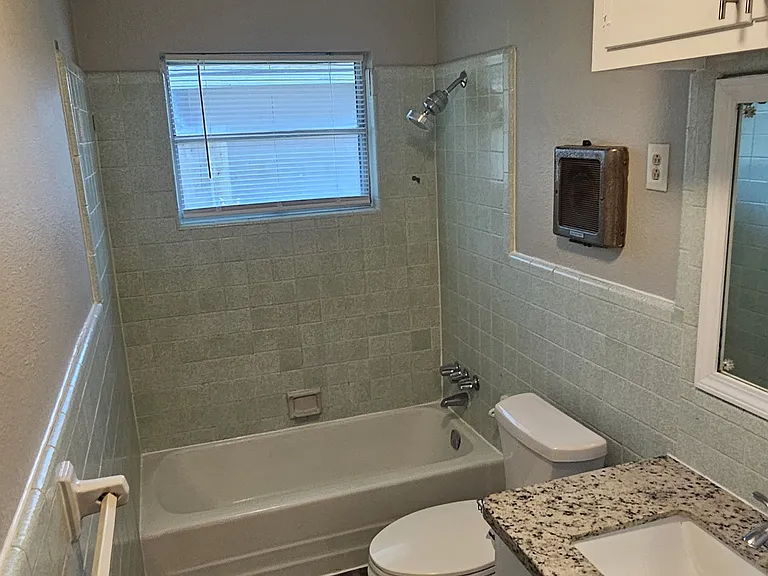 308 Paula Ave — Photo 4