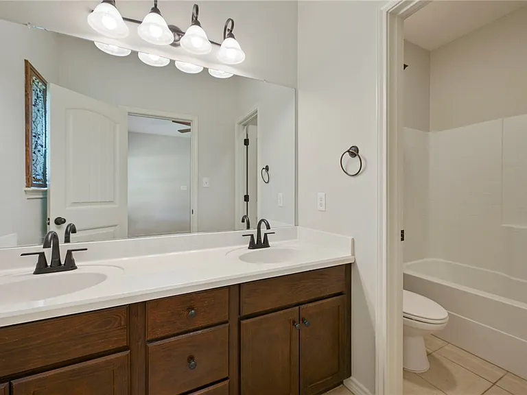 4223 Candace Ct — Photo 10