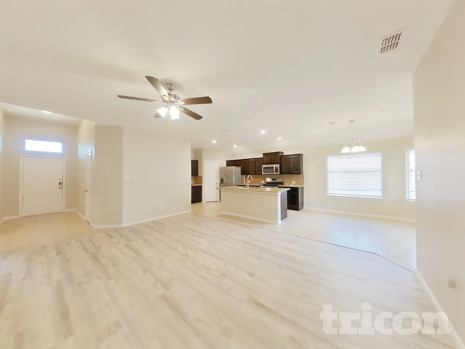 10020 Poinsett Way Fort Worth TX — Photo 3