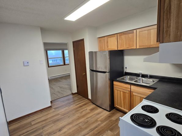 616 S Clinton St APT 1
