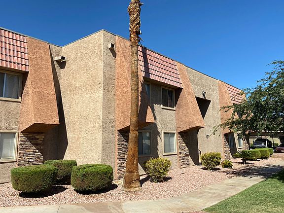 3rd image of 5221 River Glen Dr Unit 193