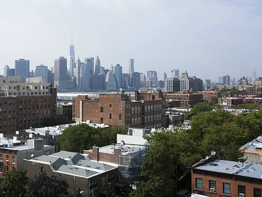 Sold by Sotheby's International Realty | media 28