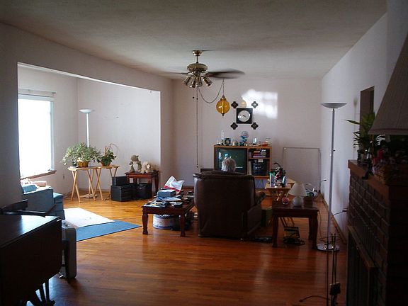 Large Living Room with Hardwood Floors