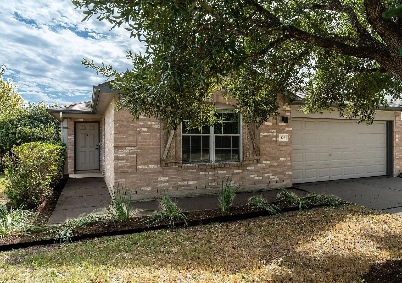 105 Sylvan St, Hutto, TX 78634 — Photo 3
