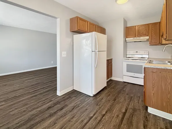 533 W 20th St APT 11, Holland, MI 49423