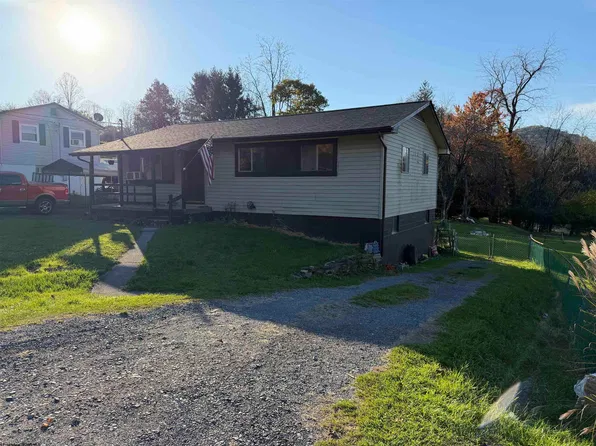 318 Long St, Parsons, WV 26287