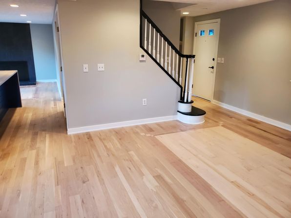 729 Gatis Pl