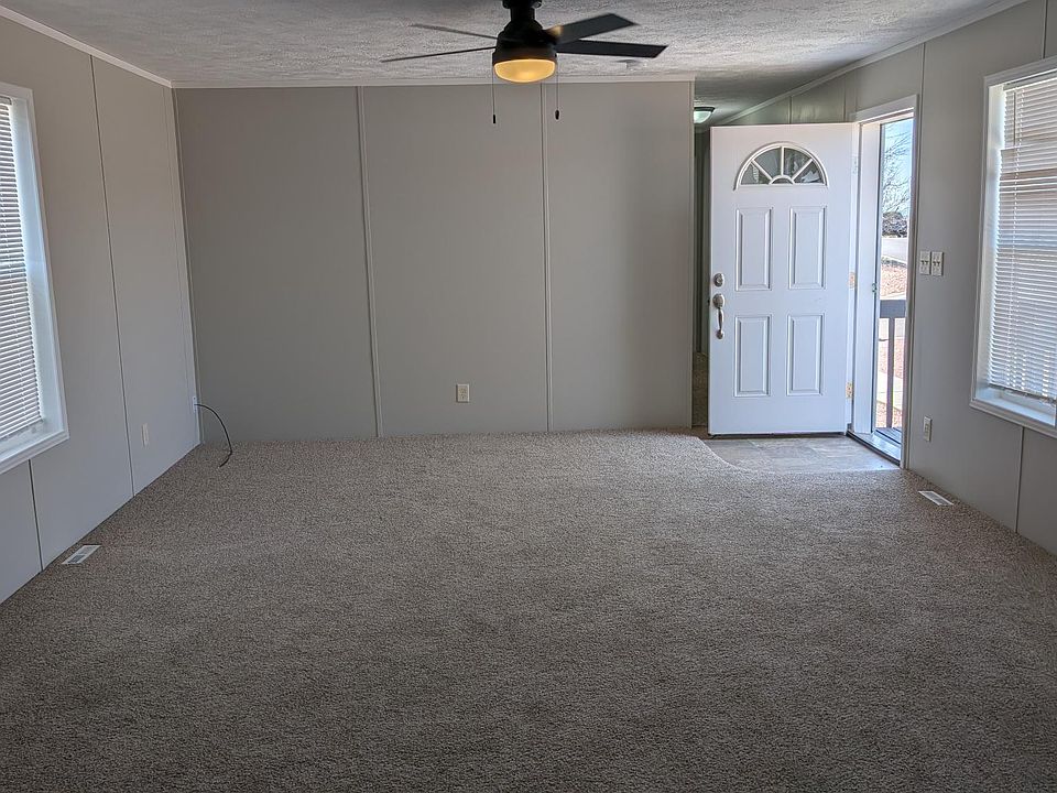 2nd image of 6464 Dillon Dr Unit 40