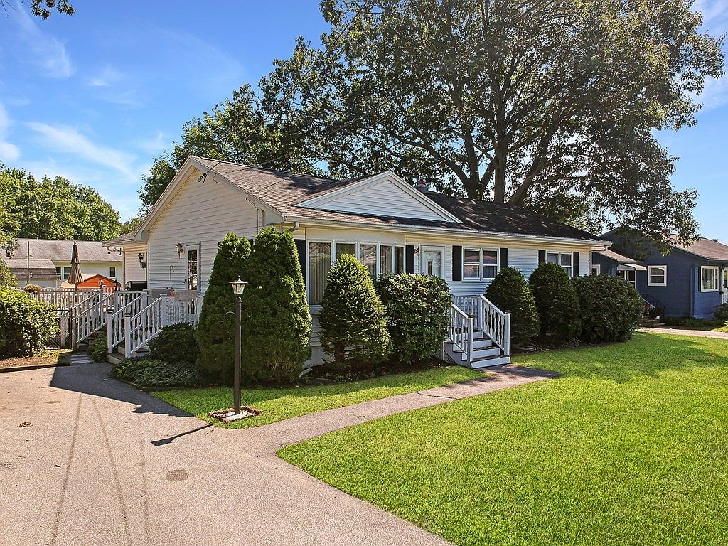 4 Rita Ln, Lawrence, MA 01843 MLS 73139836 Zillow