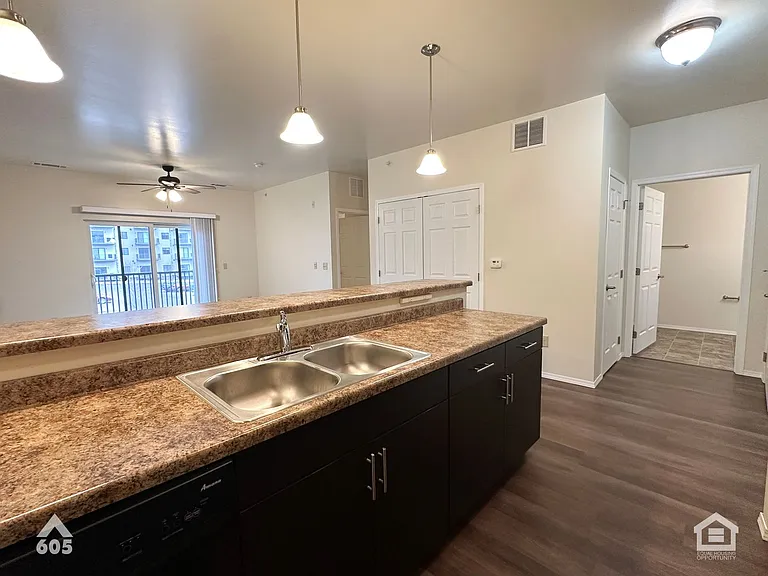 University Hills Village — Photo 212